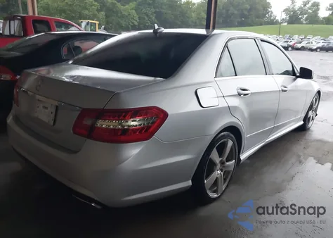 2011 Mercedes-Benz E 350 z USA, uszkodzony, nr VIN WDDHF5GBXBA416047